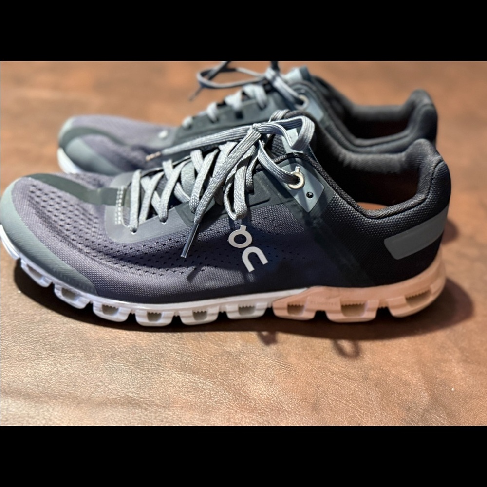 On Running Black and Gray Athletic Shoes Womens